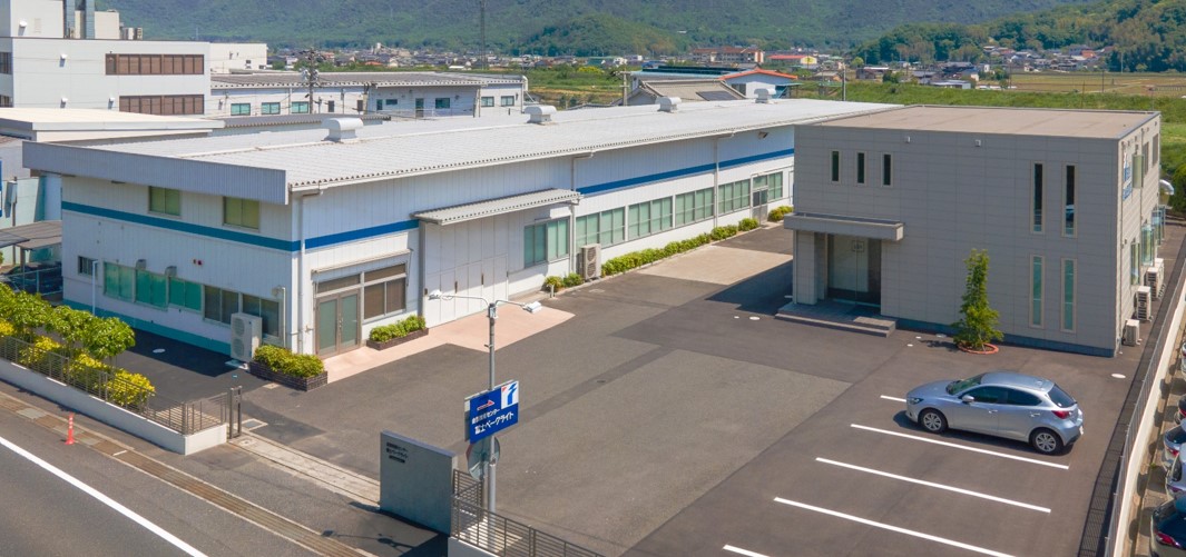 金型工場・BMCインプラント工場